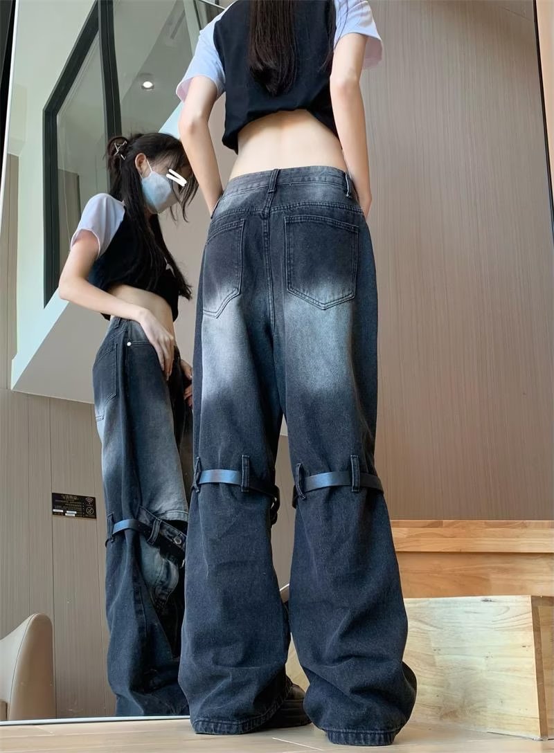 Belted Jeans