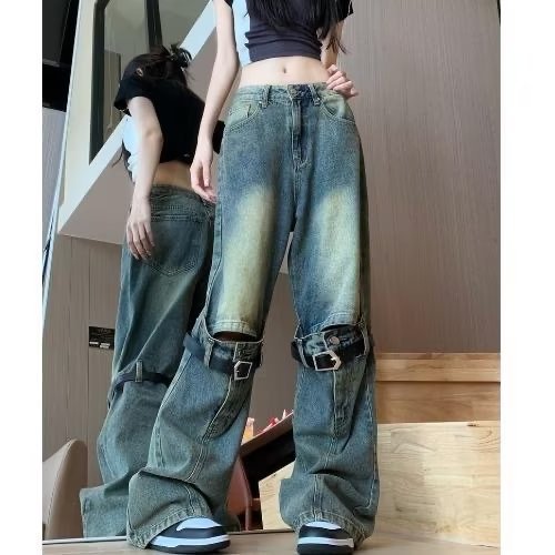 Belted Jeans